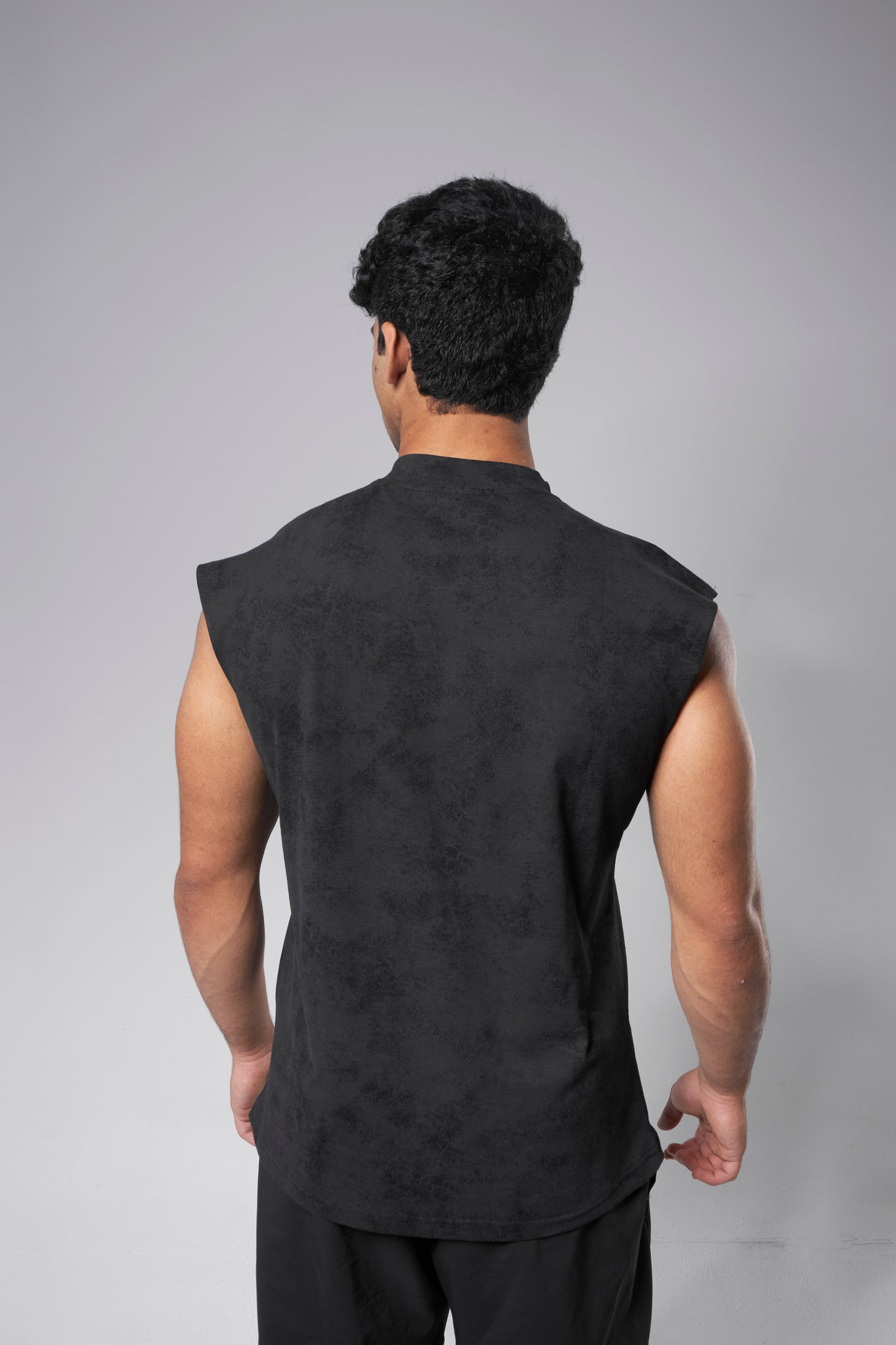 "25/26" washed black cut-off shirt